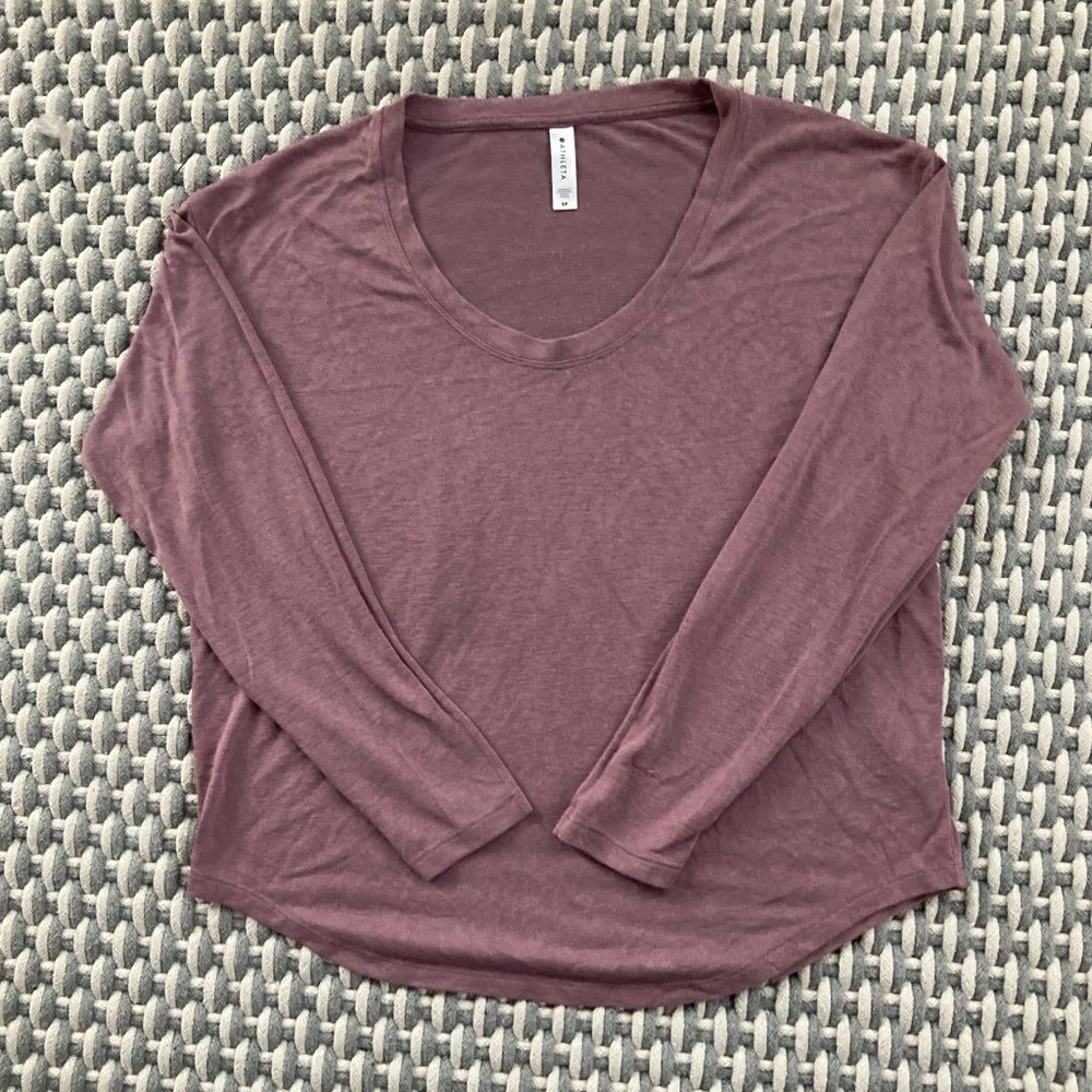 Women's Athleta Status Long Sleeve Top